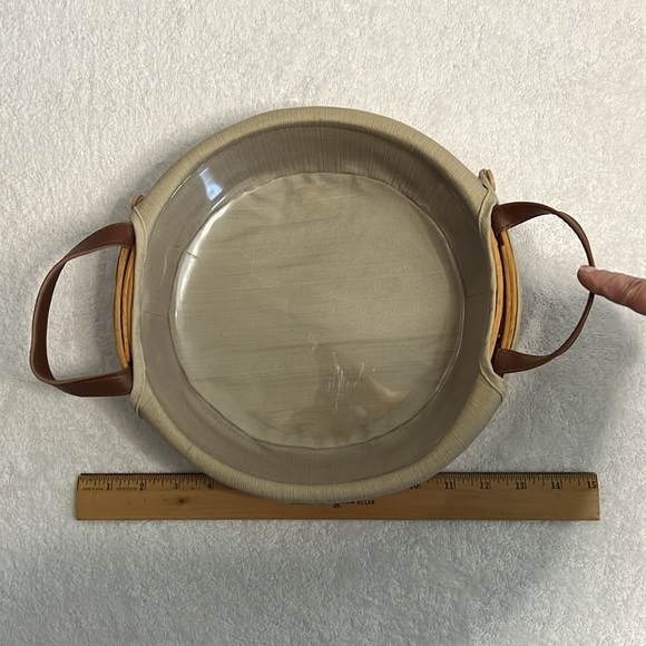 Taskets Renaissance Cloth Lined Pie Holder - Picture 10 of 16